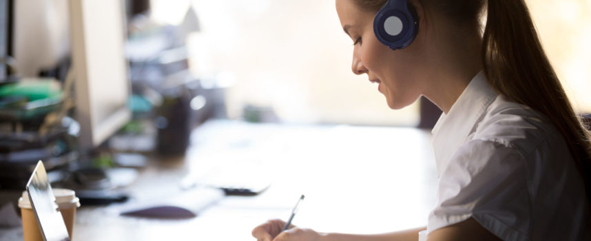 Jak rozpocząć profesjonalne tłumaczenia tekstów