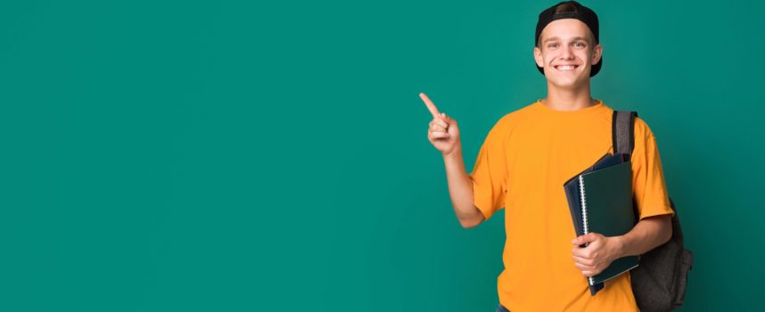 7 artykułów biurowych niezbędnych dla każdego studenta