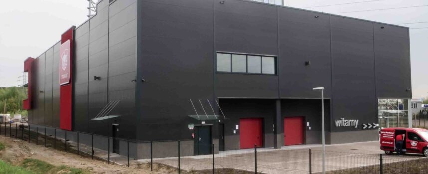 Magazyny samoobsługowe na wynajem – idealne do przechowywania nadmiaru ubrań