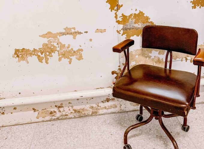 Odnowienie krzesła biurowego – czy to możliwe?
