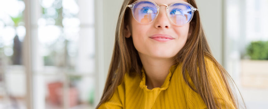 Okulary korekcyjne dla dzieci — co warto wiedzieć przed zakupem?