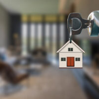 Krok po kroku – Jak sprzedać dom z pomocą agenta nieruchomości