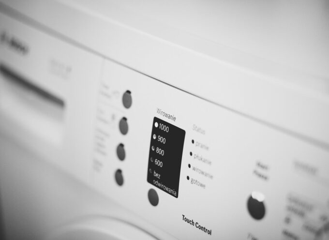 Jak optymalnie korzystać z różnych prędkości wirowania naszej pralki?