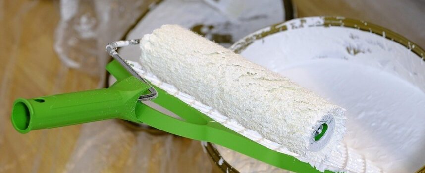 Jak samodzielnie pomalować pokój? Jakie narzędzia?