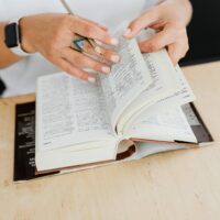 Tłumaczenie pisemne, ustne i uwierzytelnione – charakterystyka