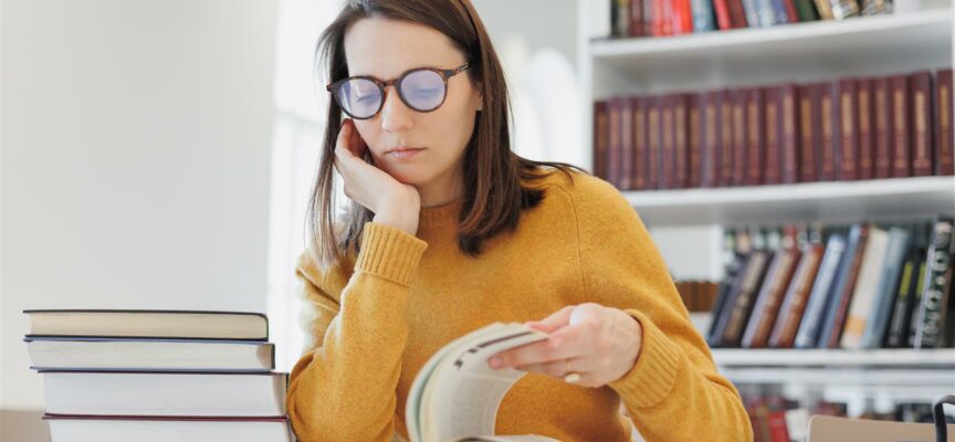 Pisanie pracy doktorskiej bez stresu – jak dobrze zorganizować cały proces